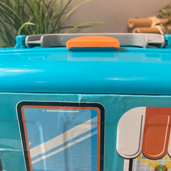 Screw Tool Table creative Toys with suitcase - Picture 10 of 10